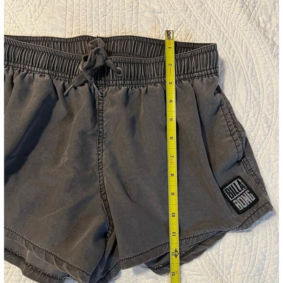 Billabong girls shorts
Gray
Sm size 10 - Picture 5 of 6